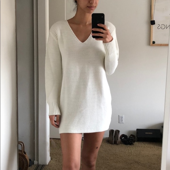 Missguided Dresses & Skirts - Sweater Knit Dress with V-neck